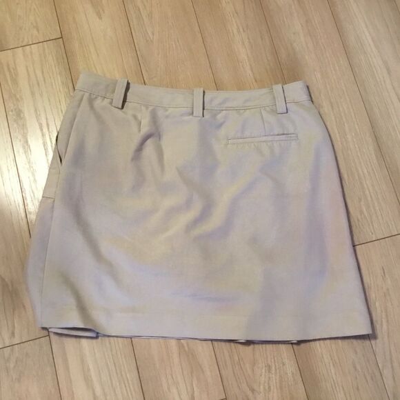 NWOT IZOD Golf Classics Women’s Sz 6 Skort in Kaki/Tan. - Picture 3 of 10